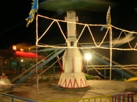 One of those spinny rocket rides that small kids are fond of, up on Long Shan.