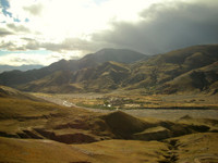 Heading down from Yongla Pass towards Gyantse as the sun sets.