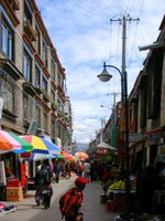 A typical alleyway near the Barkhor in Lhasa.