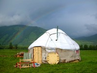 The alternating rain and sun created perfect conditions for rainbow viewing on our trip.